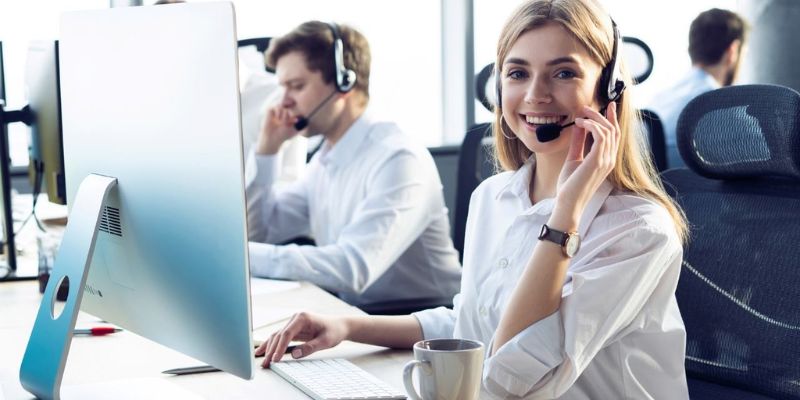 Khi nào cần liên hệ chăm sóc khách hàng Vf555?